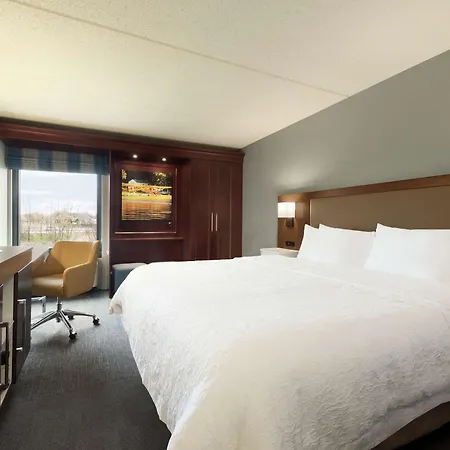 Hampton Inn Appleton-Fox River Mall Area Exterior photo