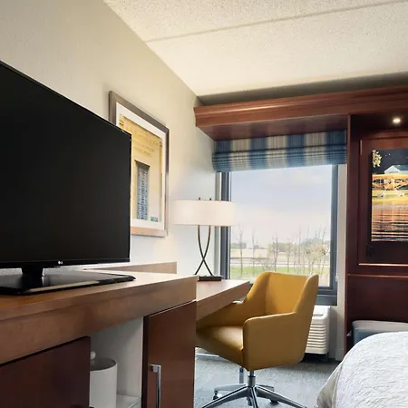 Hampton Inn Appleton-Fox River Mall Area Exterior photo