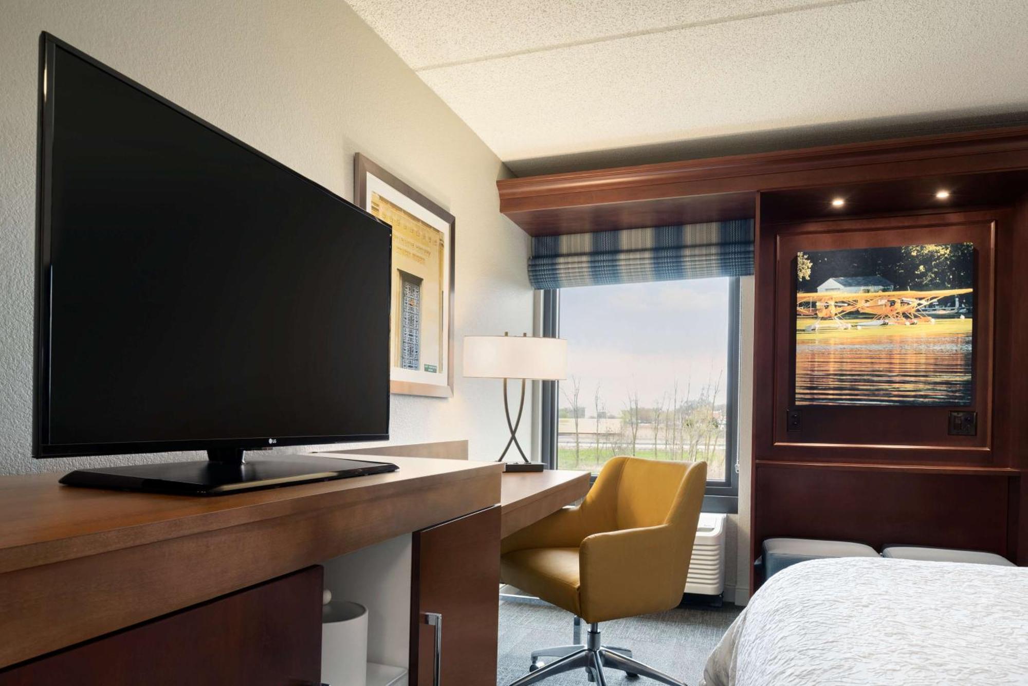 Hotel Hampton Appleton-fox River Mall Area