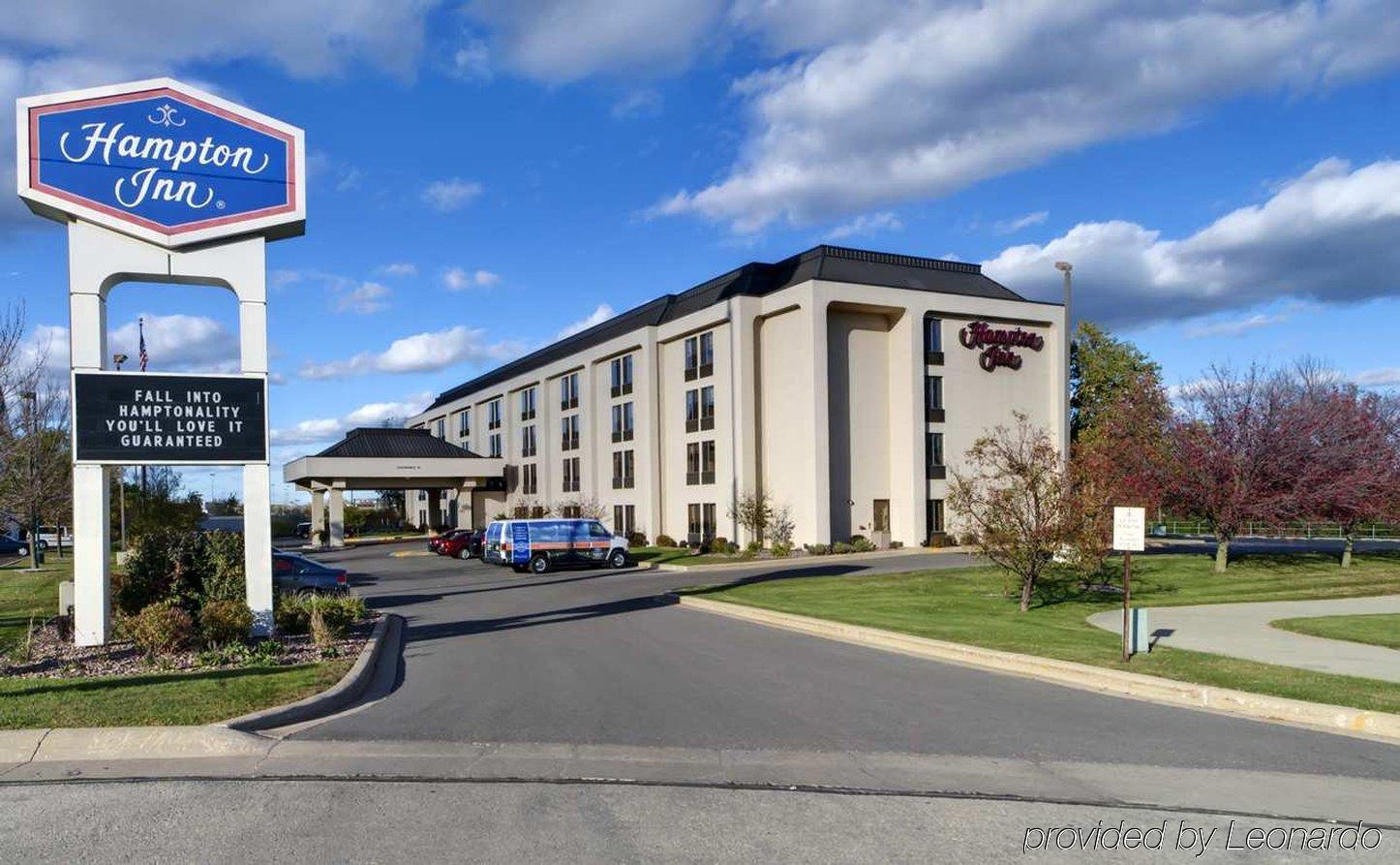 Hampton Appleton-fox River Mall Area Hotel 3*